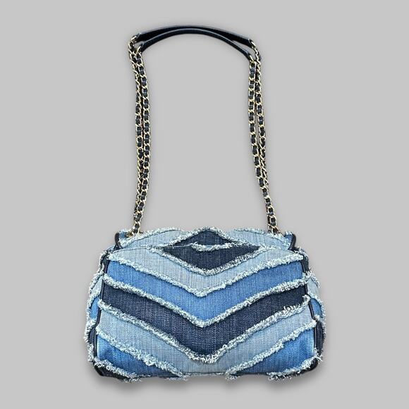 Michael Kors Denim Chevron Shoulder Bag with Gold Chain Strap - Picture 2 of 5
